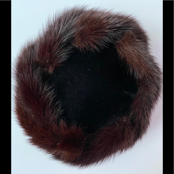 Vintage Mink Hat - Picture 3 of 15
